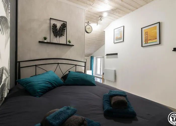 Le Du Besson Ferienhaus