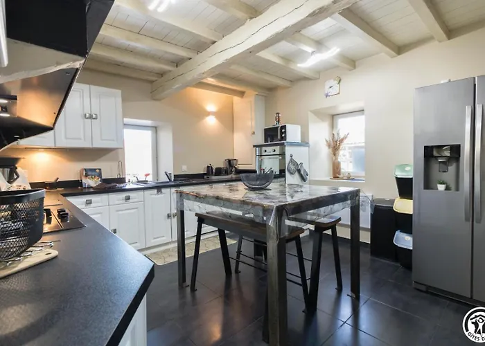 بيت للعطل Le Du Besson *