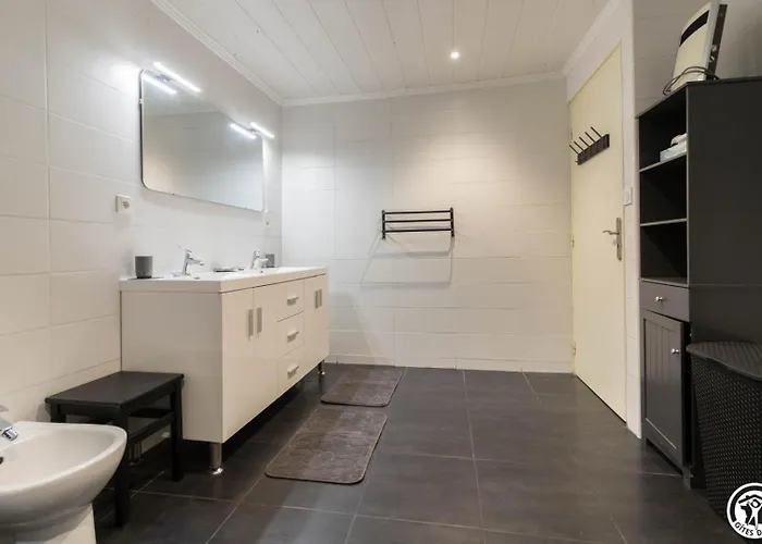 بيت للعطل Le Du Besson Cassagne